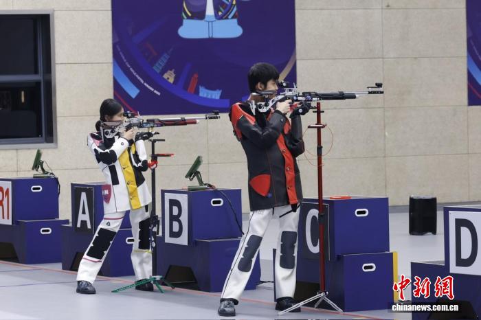 宁波世界杯首日中国队收获一金一银，混合团体