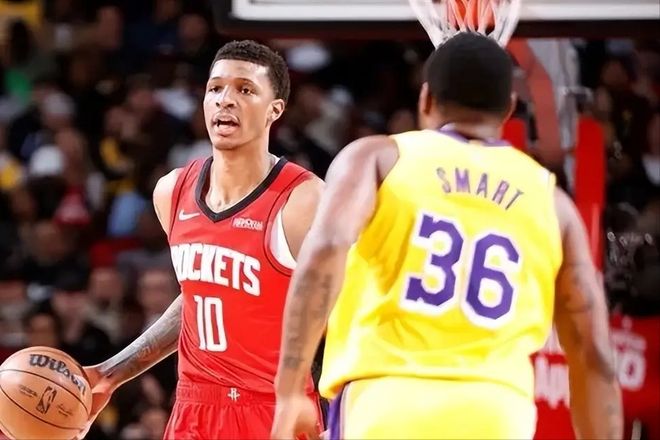 斯玛特正负值领跑全队 湖人8连胜背后防守核心立