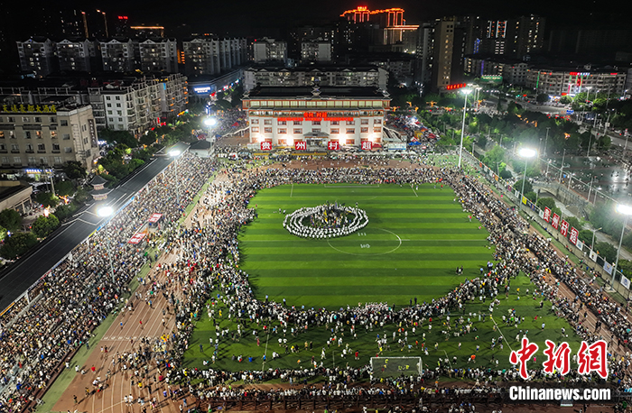贵州榕江村超燃爆夏日乡