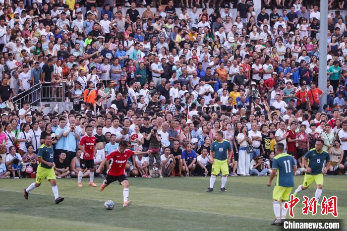 贵州榕江村超燃爆夏日乡村足球夜